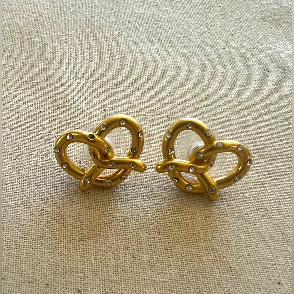 Kate Spade pretzel post earrings.